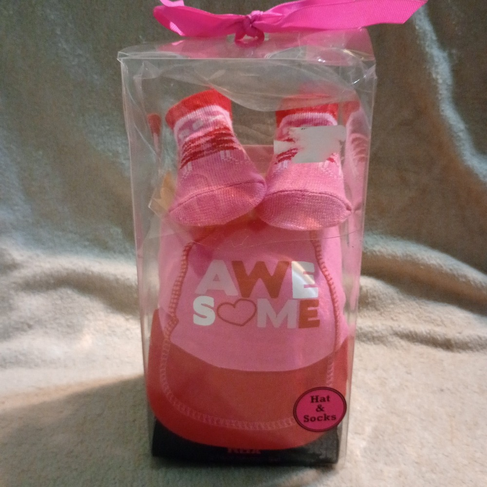 RBX Active Baby Girls Pink Awesome Hat and Socks 2 Piece Set 0-6 Months NIB